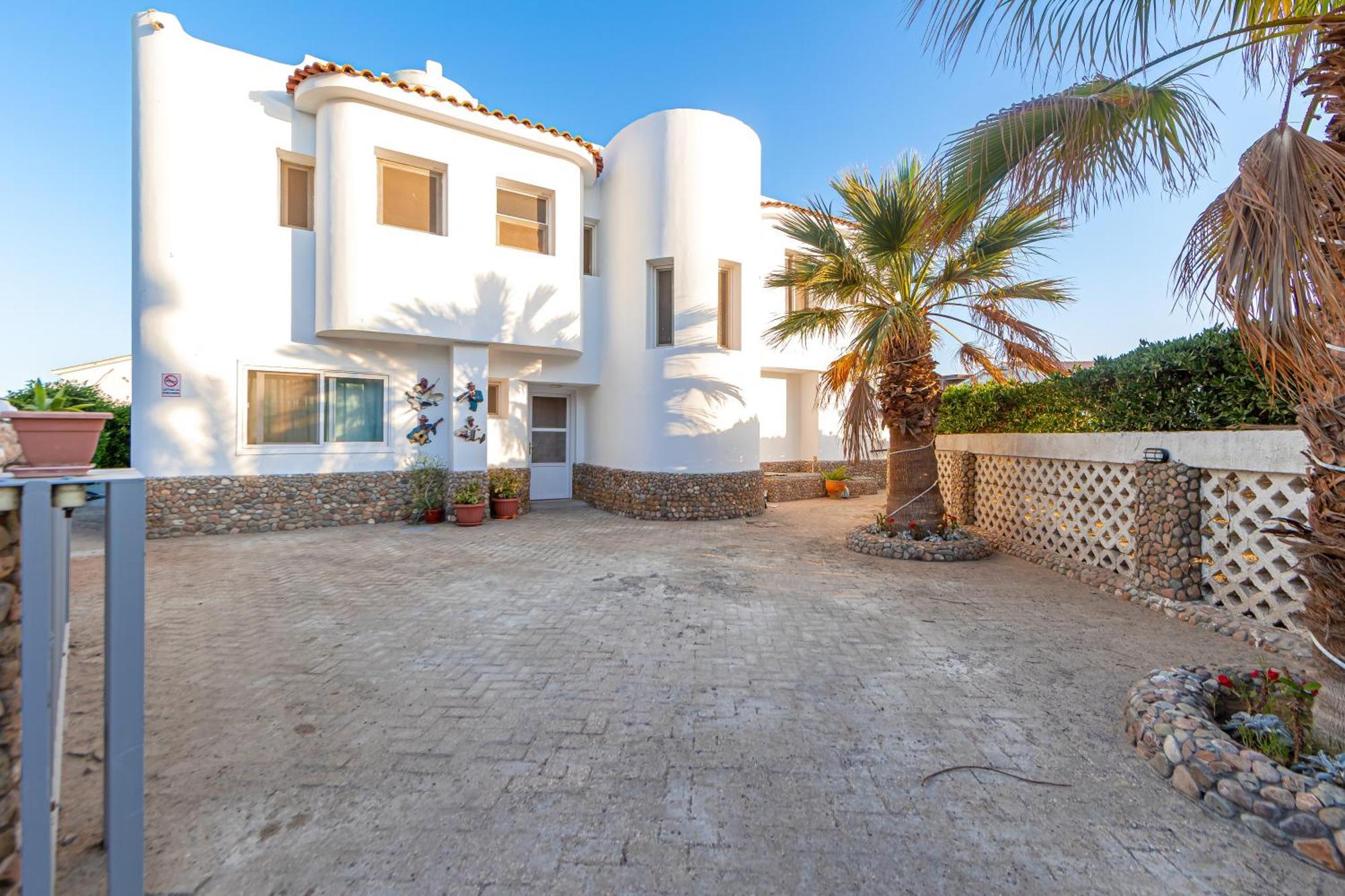 Aden Beach - Sea View Room With Beach Access In Villa Хургада Екстер'єр фото